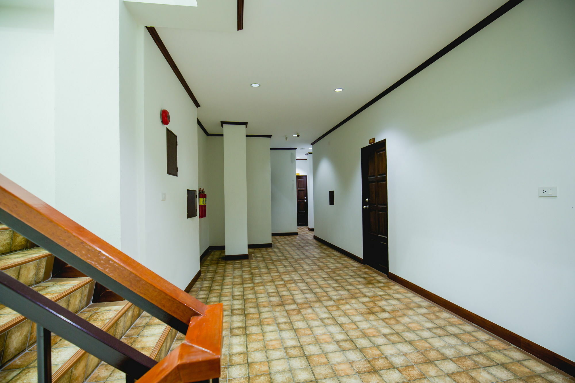 Chusri Hotel Patong Dış mekan fotoğraf